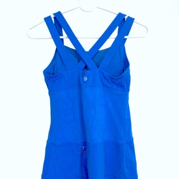 Lululemon Chaturanga Tank Top Luxtreme Shelf Bra Blue Size 8 Tank Top - Picture 6 of 6